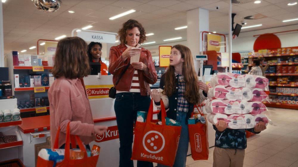 Tv-reclamemarkt groeit naar 977 miljoen euro, kijktijd tv-zenders en